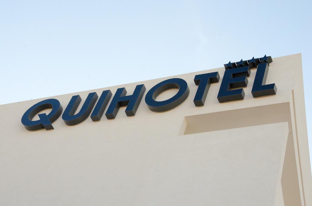 Quihotel Porto Cesareo Buitenkant foto