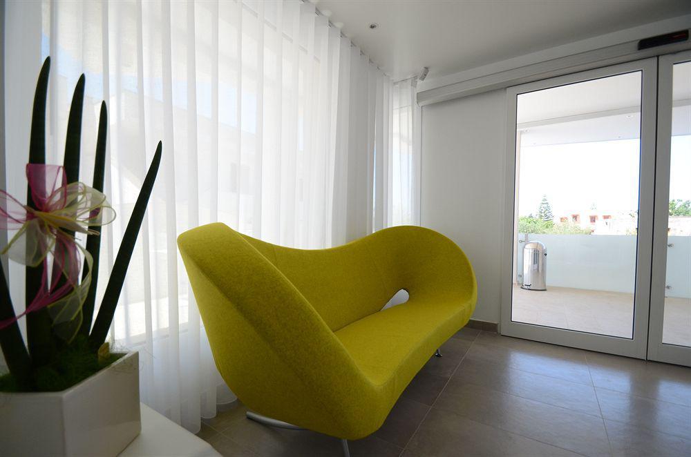 Quihotel Porto Cesareo Buitenkant foto