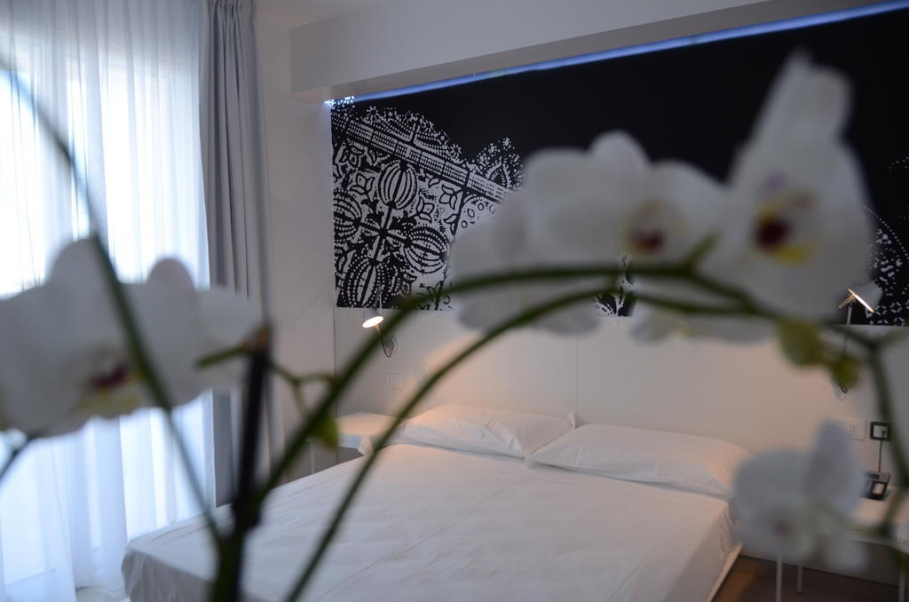 Quihotel Porto Cesareo Buitenkant foto