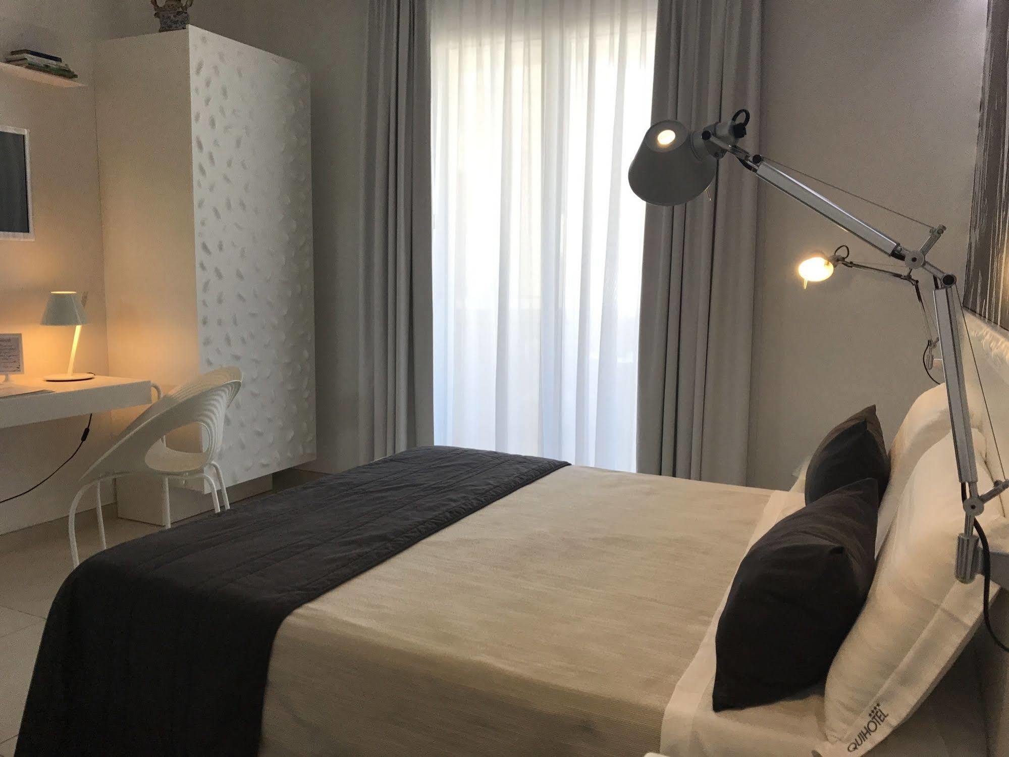 Quihotel Porto Cesareo Buitenkant foto